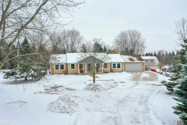 $590,000 | 4869 Bishop Road, Dryden, MI 48428
