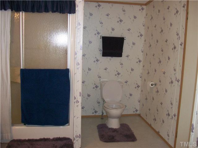 1146 Bear Pond Road Henderson, NC 27537 - Photo 4 of 10 Gallery Image 4