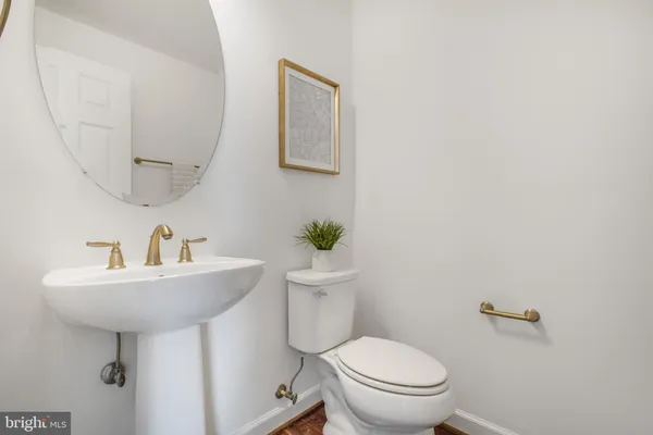 $775,000 | 6262 Casdin Drive, Alexandria, VA 22310