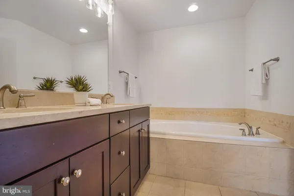 $775,000 | 6262 Casdin Drive, Alexandria, VA 22310