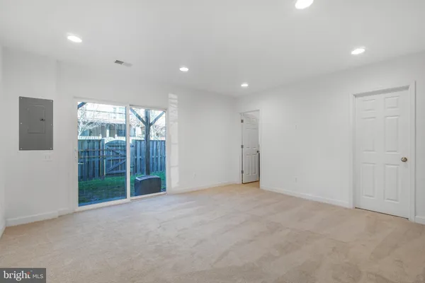 $775,000 | 6262 Casdin Drive, Alexandria, VA 22310