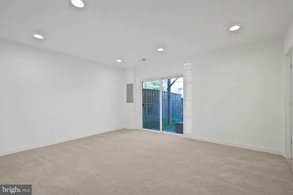 $775,000 | 6262 Casdin Drive, Alexandria, VA 22310