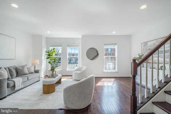 $775,000 | 6262 Casdin Drive, Alexandria, VA 22310