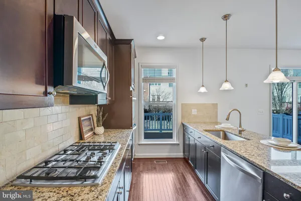 $775,000 | 6262 Casdin Drive, Alexandria, VA 22310