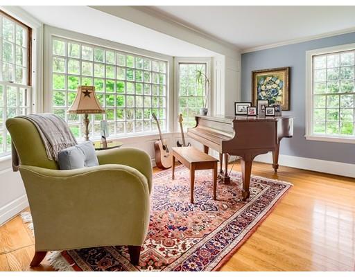 14 Monmouth Road Worcester, MA 01609 - Photo 5 of 29 Gallery Image 5