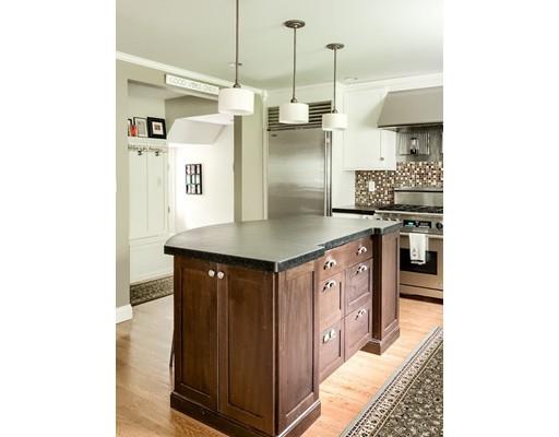 14 Monmouth Road Worcester, MA 01609 - Photo 10 of 29 Gallery Image 10