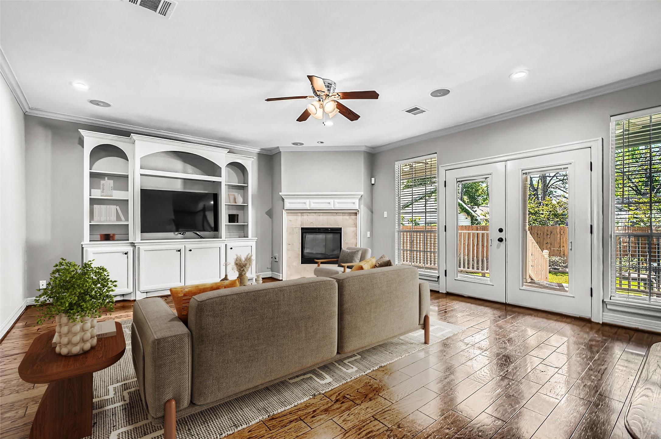 806 East 29th Street Houston, TX 77009 - Photo 8 of 30 a living room with furniture fireplace and flat screen tv