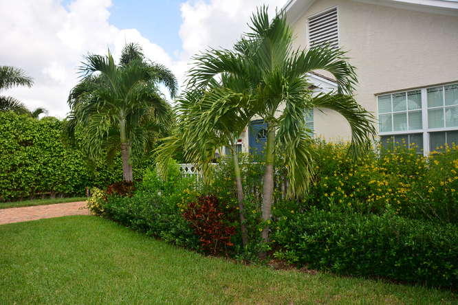 241 Malverne Road West Palm Beach, FL 33405 - Photo 31 of 36 241 Malverne Rd West Palm-small-061-Fron