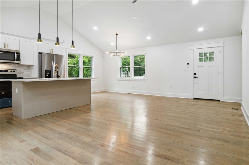 3435 Maplehurst Drive Decatur, GA 30032 - Photo 9 of 39