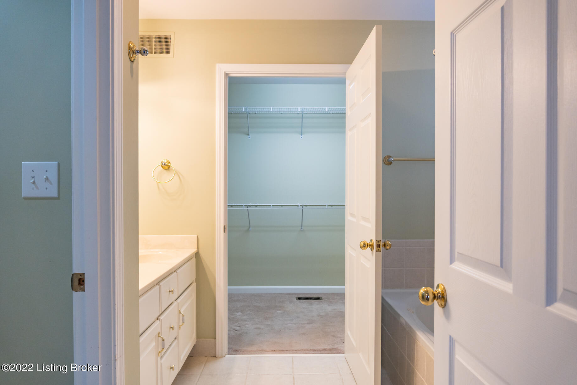 187 Haley Road Shelbyville, KY 40065 - Photo 18 of 24 Walk-in Closet