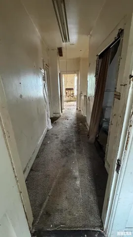 $39,900 | 1815 West 3rd Street, Davenport, IA 52802