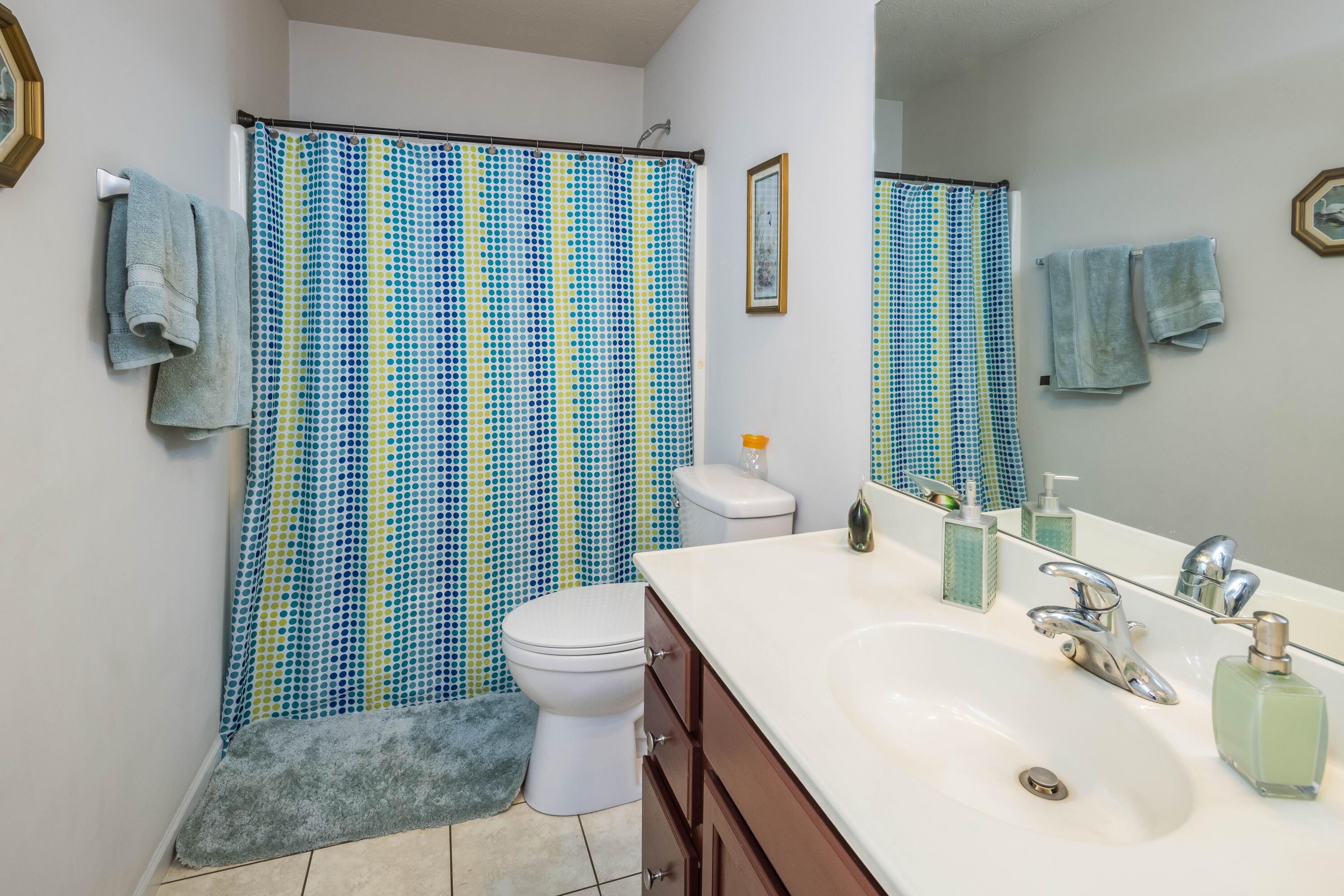 4549 Forest Beach Road Watervliet, MI 49098 - Photo 19 of 28 2nd bath