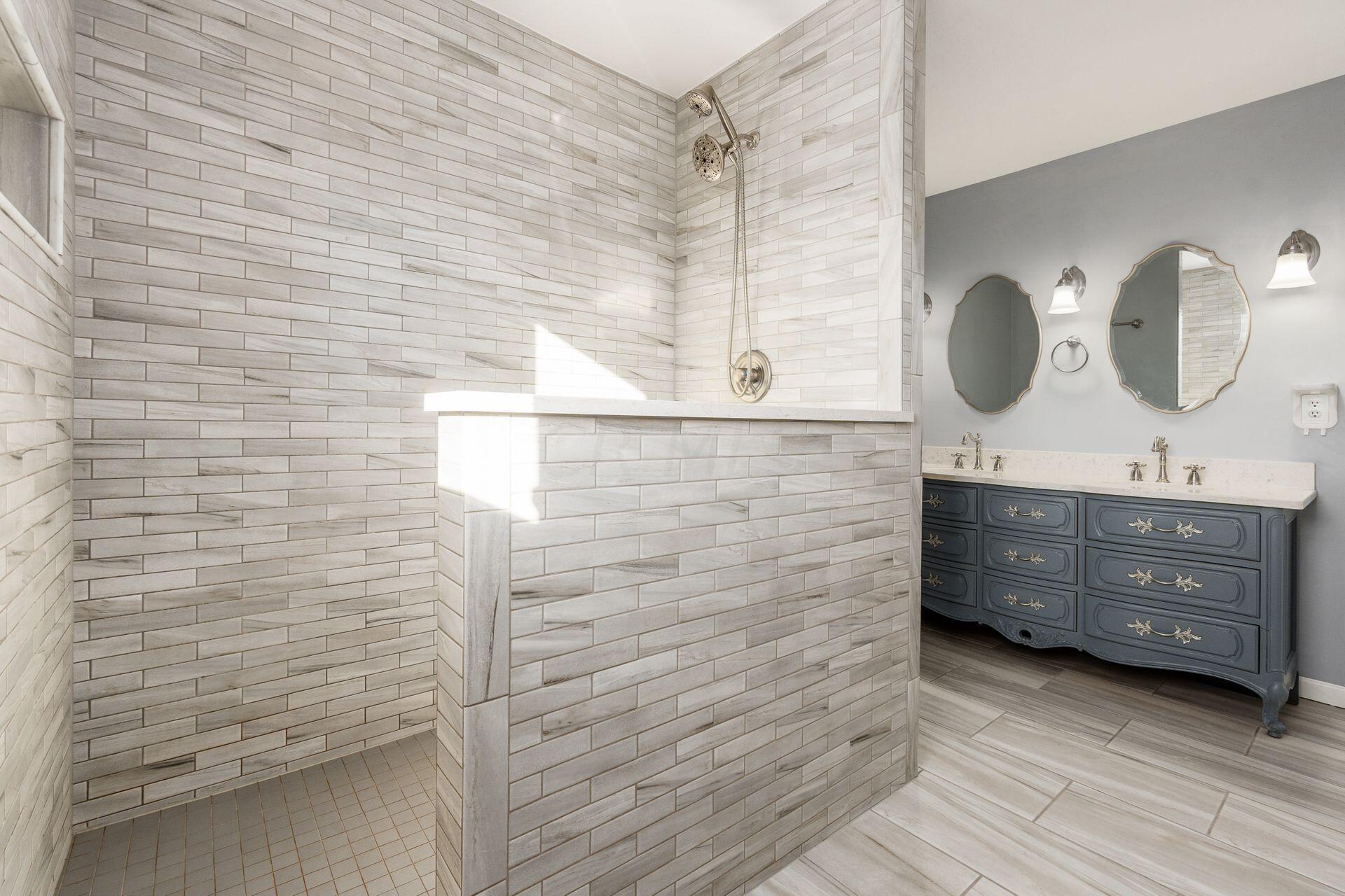 9499 Carroll Northern Road Pickerington, OH 43147 - Photo 24 of 66 Primary En Suite Full Bath