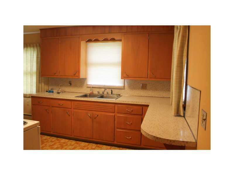 2413 Turner Road Auburn, ME 04210 - Photo 7 of 20 Kitchen.