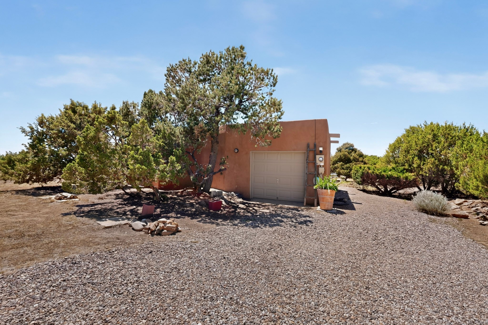 78 Verano Loop Santa Fe, NM 87508 - Photo 12 of 59 Driveway/ Garage