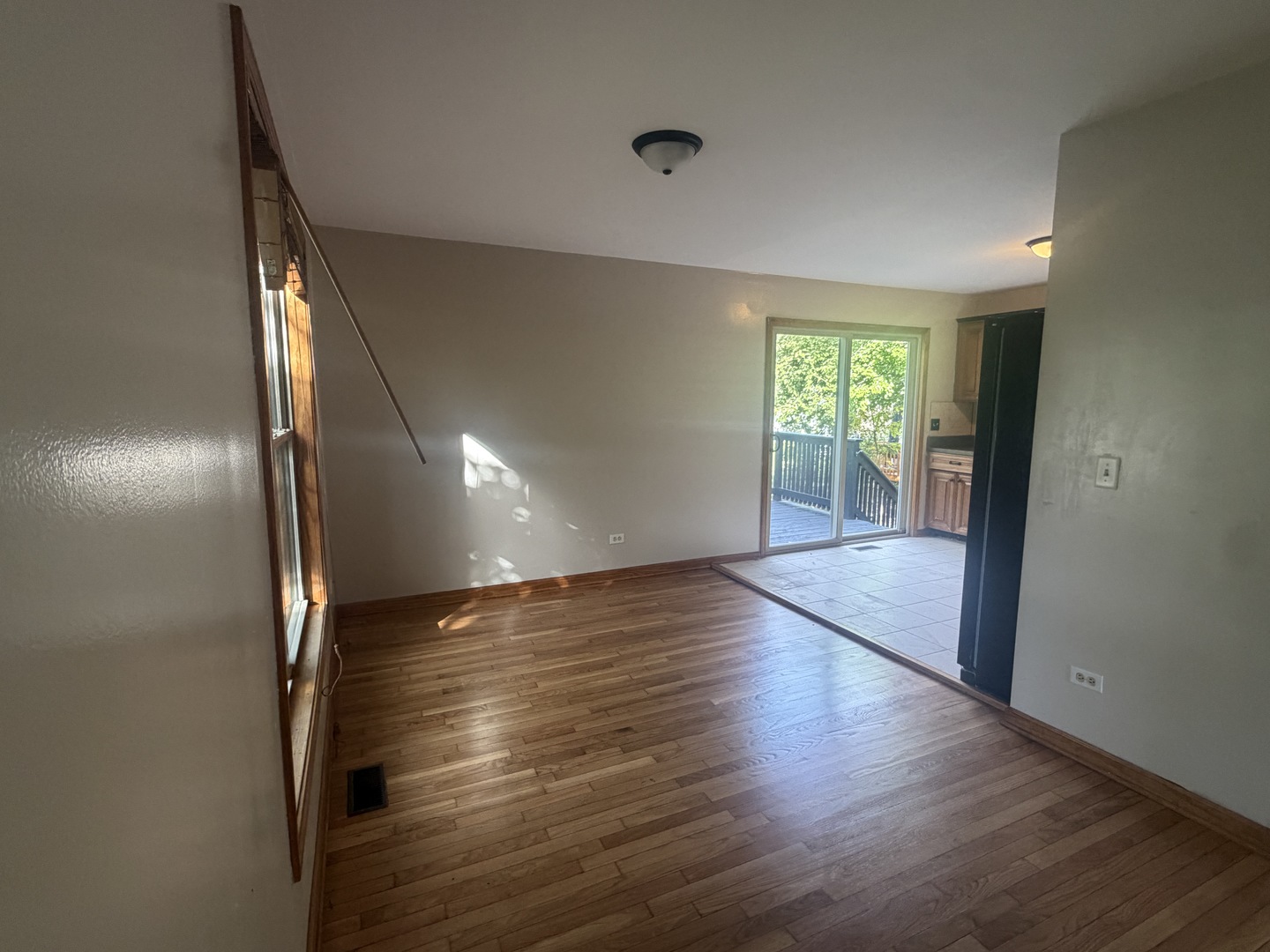 105 North Schmidt Road Bolingbrook, IL 60440 - Photo 3 of 11 Gallery Image 3