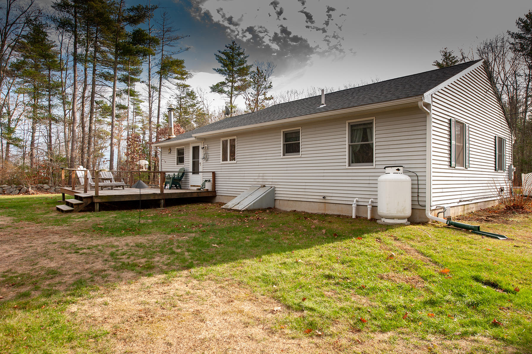 179 Mountain Road Cape Neddick, ME 03902 - Photo 3 of 25 Rear