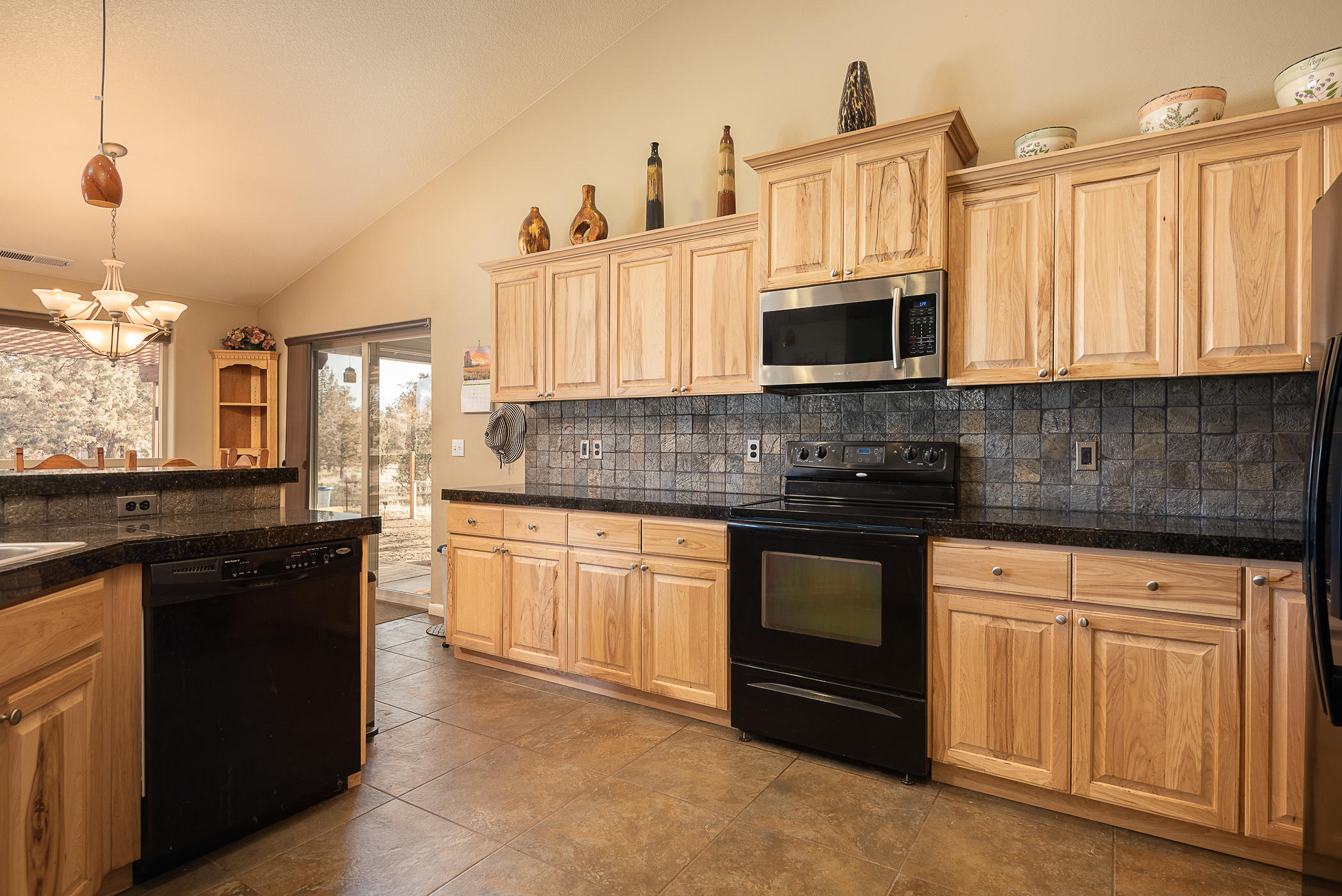 13409 Southwest Chipmunk Road Terrebonne, OR 97760 - Photo 11 of 27 11 Kitchen