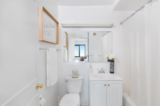 $1,750,000 | 10 West 66th Street, Unit 31A | Upper West Side