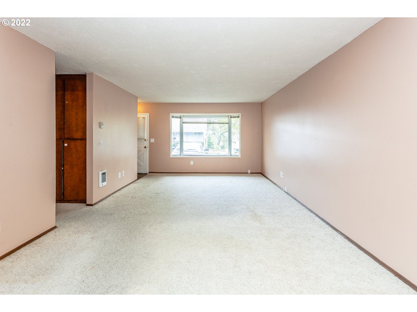 2677 Southwest Spring Garden Street Portland, OR 97219 - Photo 2 of 17 Gallery Image 2