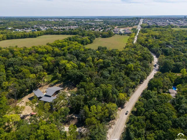 $2,400,000 | 1008 North 1700th Road, Lawrence, KS 66049