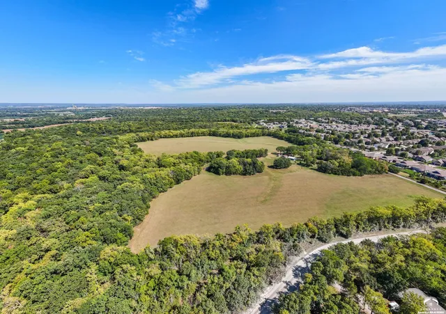 $2,400,000 | 1008 North 1700th Road, Lawrence, KS 66049