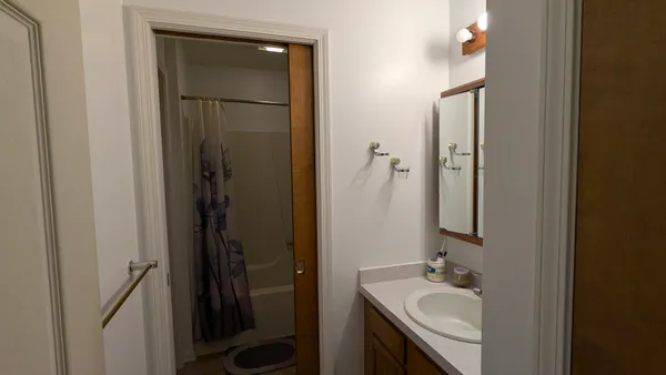 $558,000 | 2284 Briarhill Drive, Naperville, IL 60565