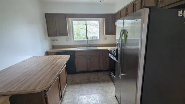 $558,000 | 2284 Briarhill Drive, Naperville, IL 60565