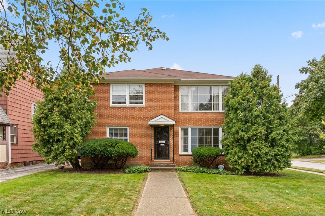 17006 Kenyon Road Cleveland, OH 44120 - Photo 1 of 34