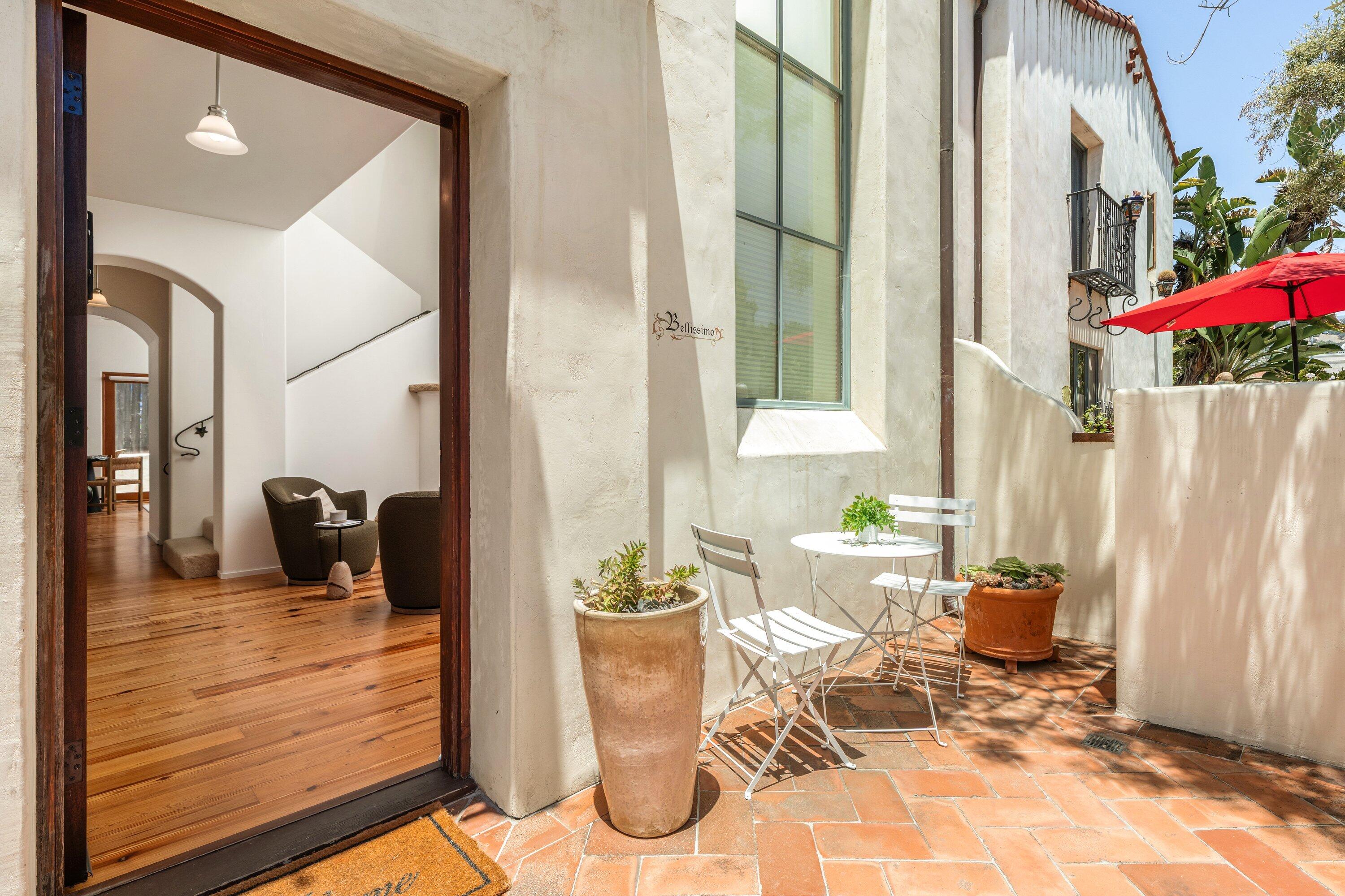 1011 Rinconada Road, Unit B Santa Barbara, CA 93101 - Photo 3 of 26 Front Patio