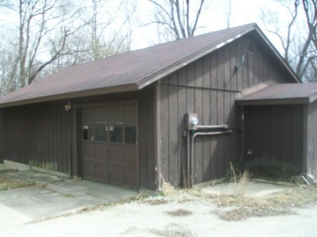 8009 George Early Road Centerville, IN 47330 - Photo 2 of 7