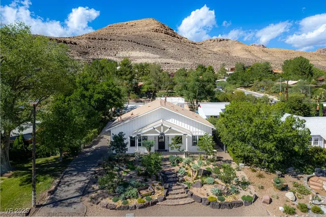 $1,500,000 | 13 Cottonwood Drive, Blue Diamond, NV 89004