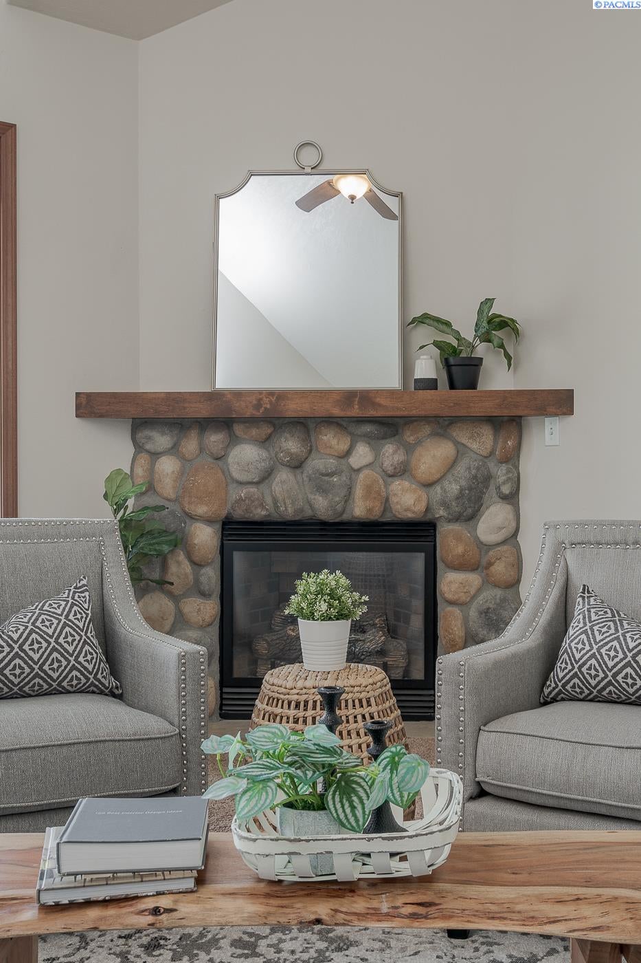 90401 West Hess Road Prosser, WA 99350 - Photo 14 of 30 Gallery Image 14