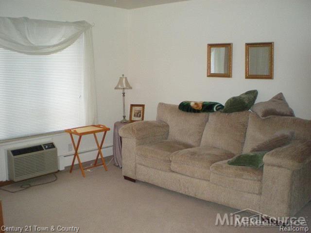 16471 East 10 Mile Road, Unit 6 Eastpointe, MI 48021 - Photo 2 of 17 31239630-1.jpg