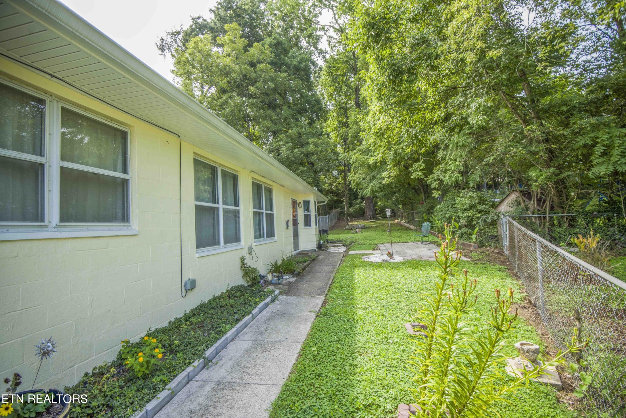 114 Manchester Road Oak Ridge, TN 37830 - Photo 28 of 31