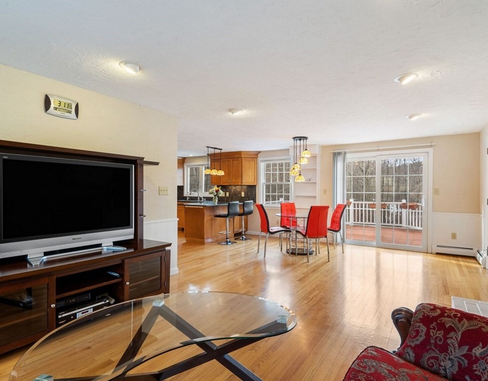 199 Ruggles Street Westborough, MA 01581 - Photo 4 of 42 Gallery Image 4
