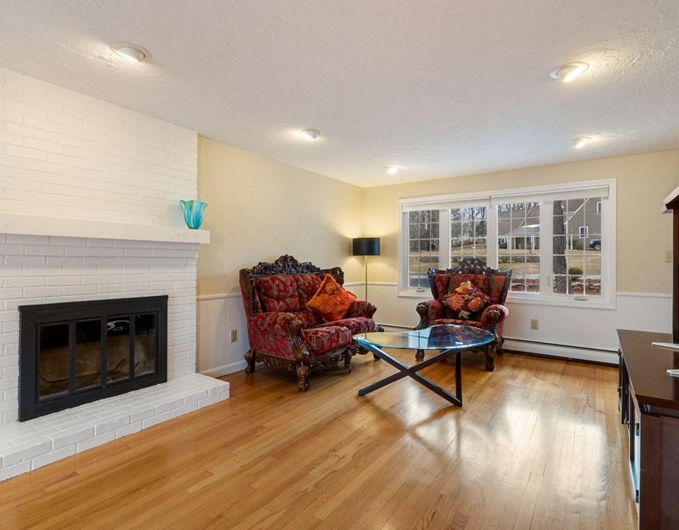 199 Ruggles Street Westborough, MA 01581 - Photo 5 of 42 Gallery Image 5