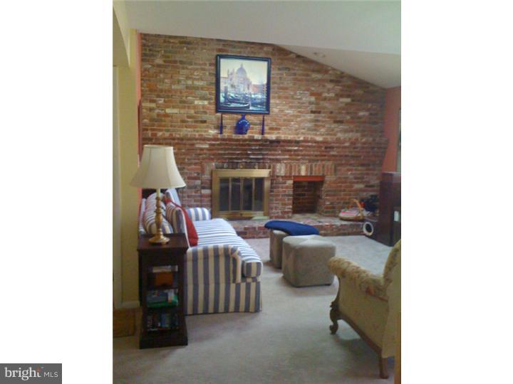 34 Christopher Road Voorhees, NJ 08043 - Photo 5 of 25