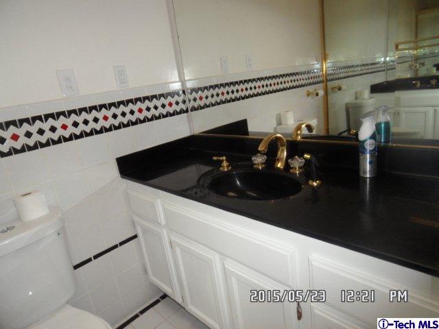 1740 West Kenneth Road Glendale, CA 91201 - Photo 10 of 24 Additional Photo
