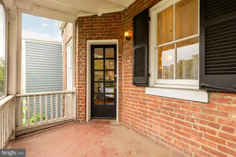 $1,200,000 | 624 D Street Northeast, Washington, DC 20002