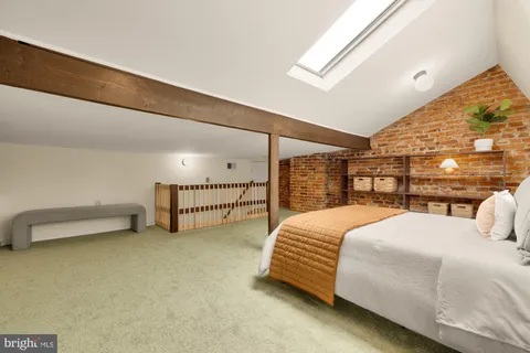 $1,200,000 | 624 D Street Northeast, Washington, DC 20002