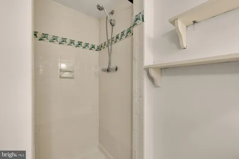 $1,200,000 | 624 D Street Northeast, Washington, DC 20002