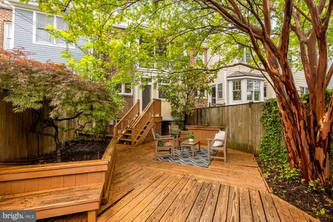 $1,200,000 | 624 D Street Northeast, Washington, DC 20002