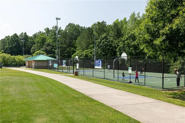 a view of a tennis court