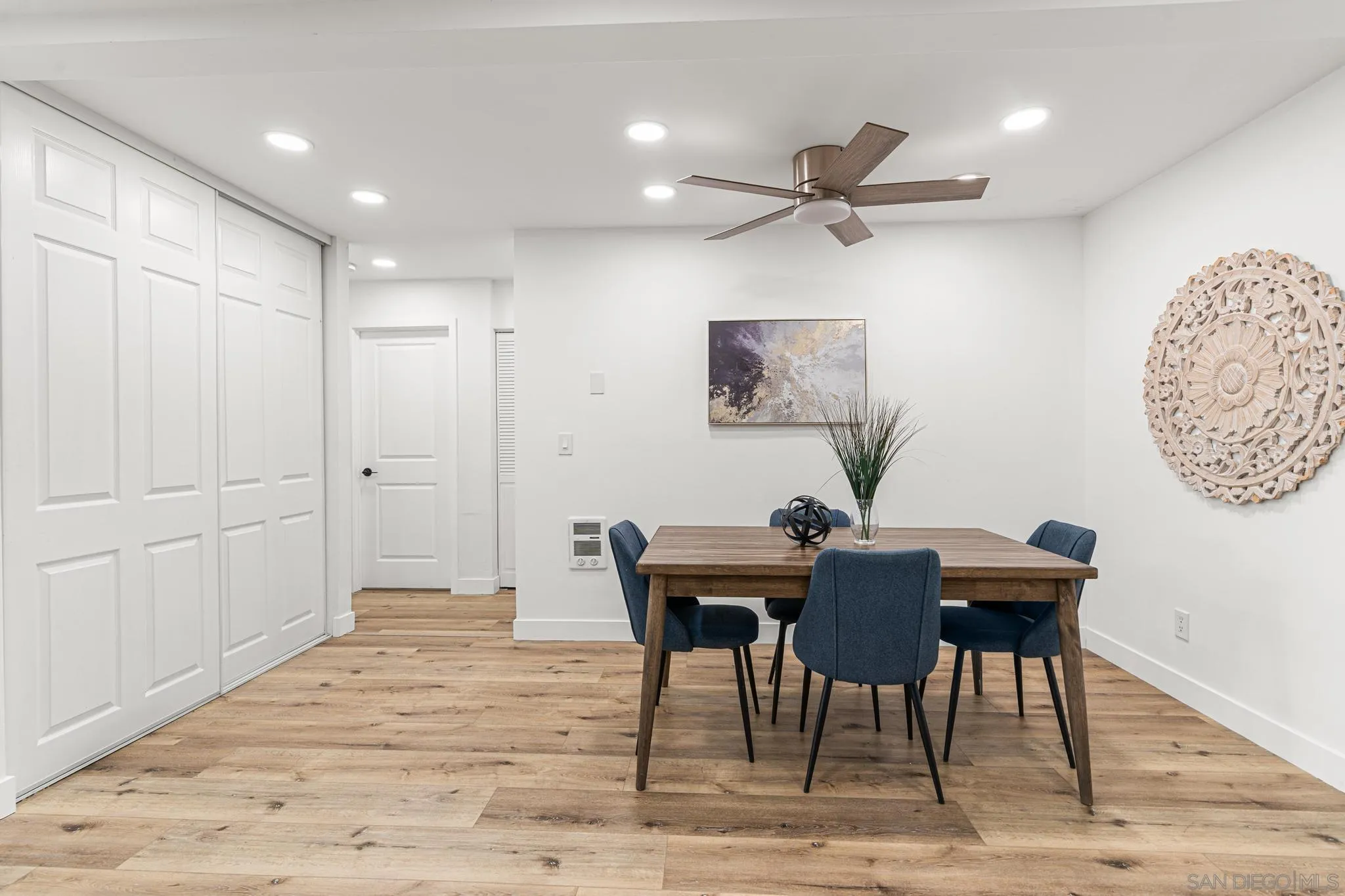 8308 Regents Road, Unit 1F San Diego, CA 92122 - Photo 7 of 20