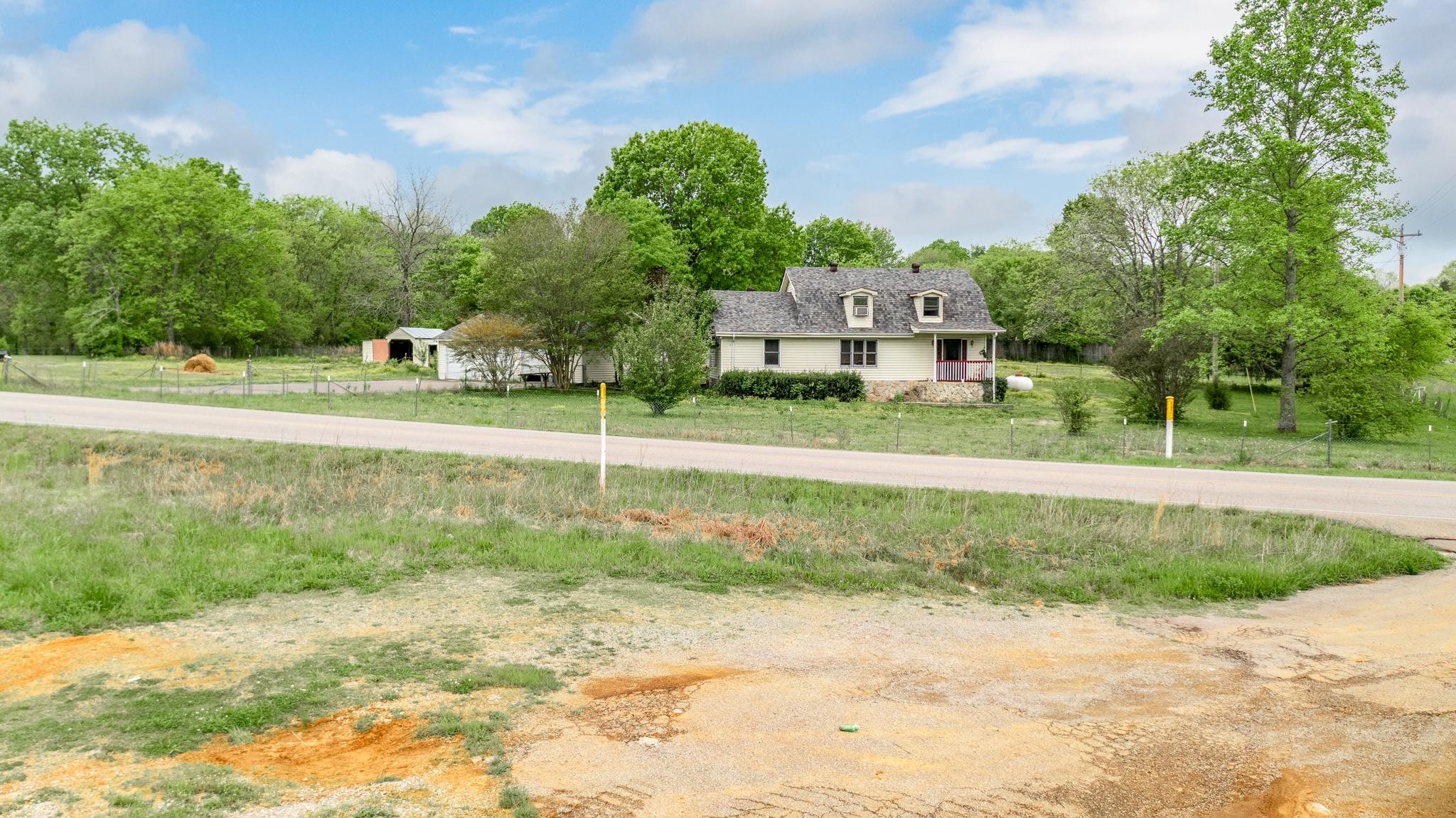 3356 Cairo Bend Road Lebanon, TN 37087 - Photo 21 of 21 a front view of a house with a yard