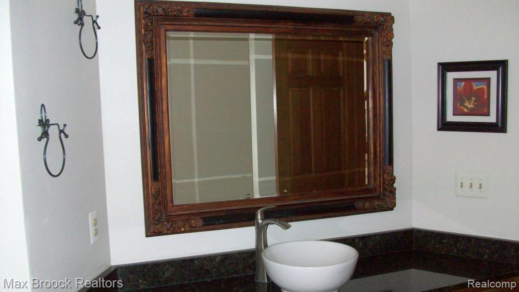 2563 Munster Road Rochester, MI 48309 - Photo 13 of 23 Lav on main 2.jpg