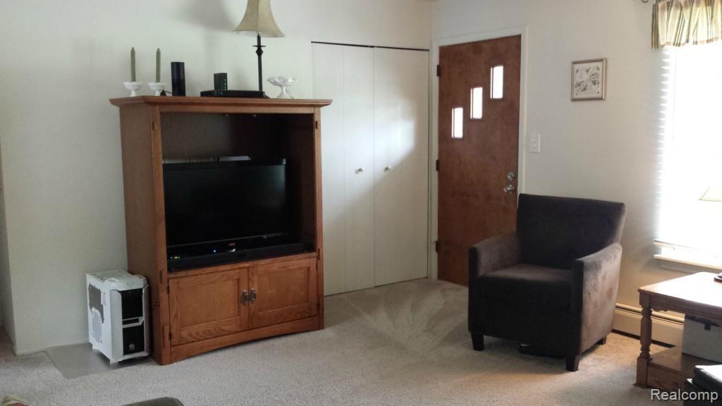 29542 Sibley Road Romulus, MI 48174 - Photo 7 of 18