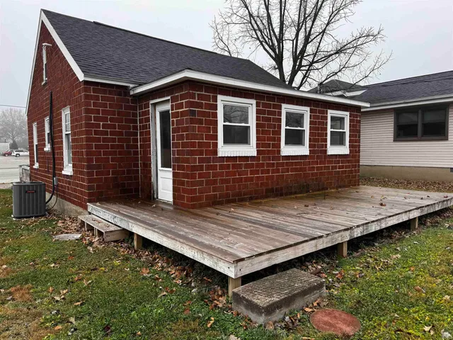 $145,000 | 1211 West Main Street, Mitchell, IN 47446