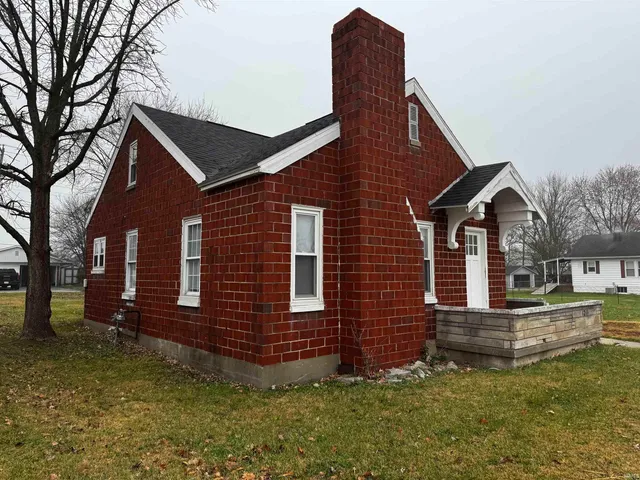 $145,000 | 1211 West Main Street, Mitchell, IN 47446